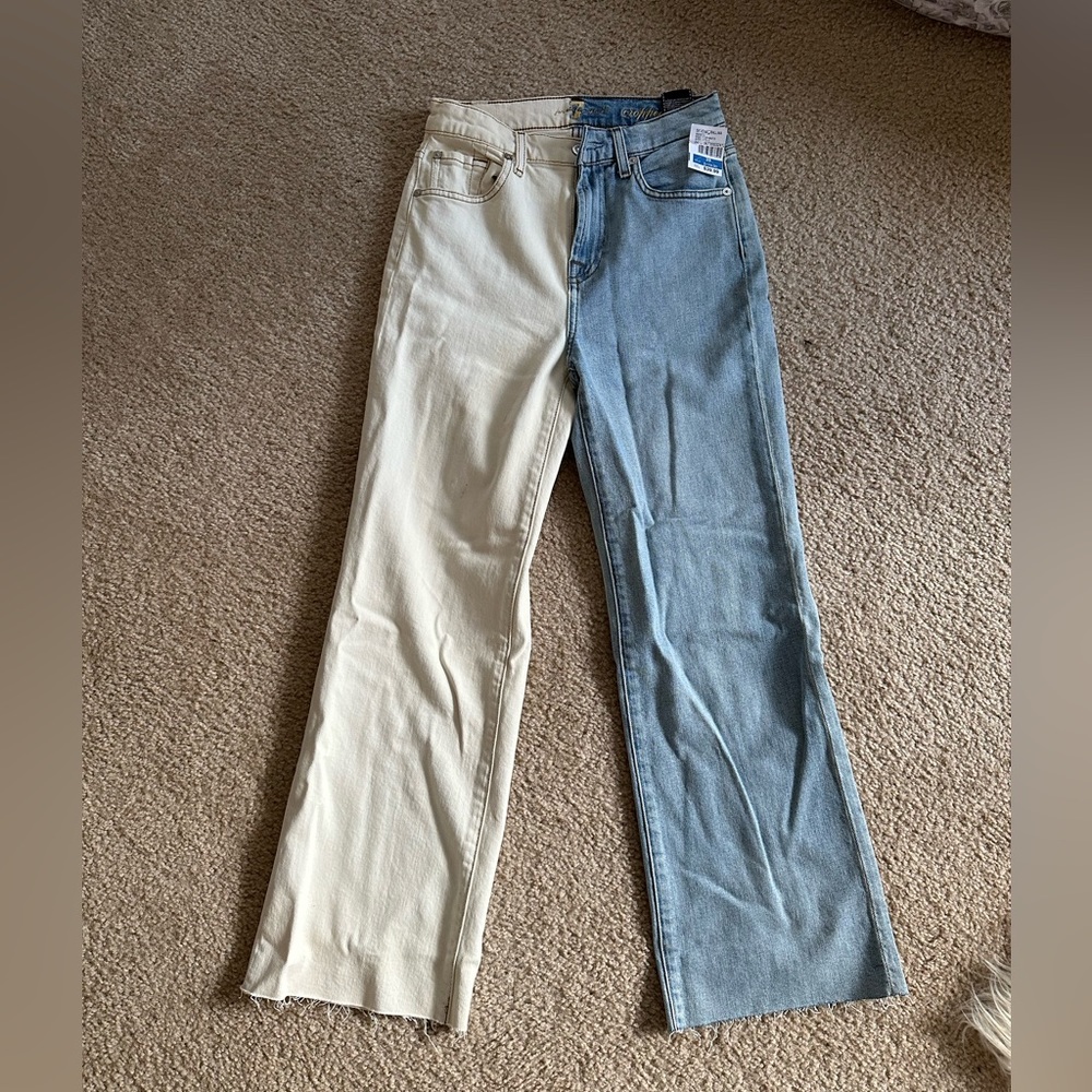 7 For All Mankind two-tone jeans. Size 25 (new with tags)